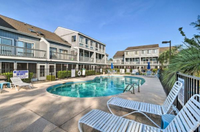 Breezy 1st-Floor Condo about 2 Mi to Surfside!